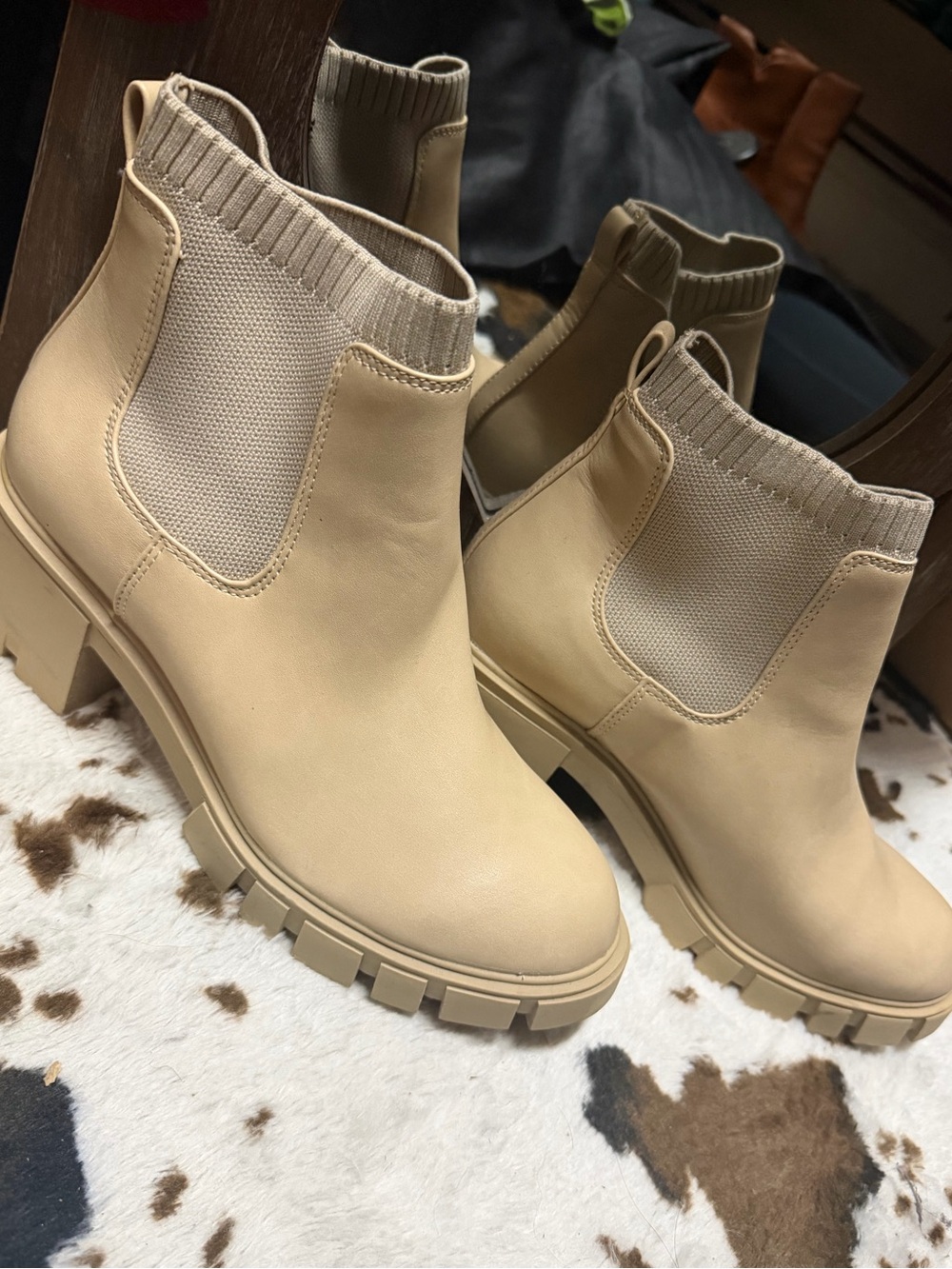 Women's Beige Chelsea Lug Ankle Boots - Sleek Slip-On Style